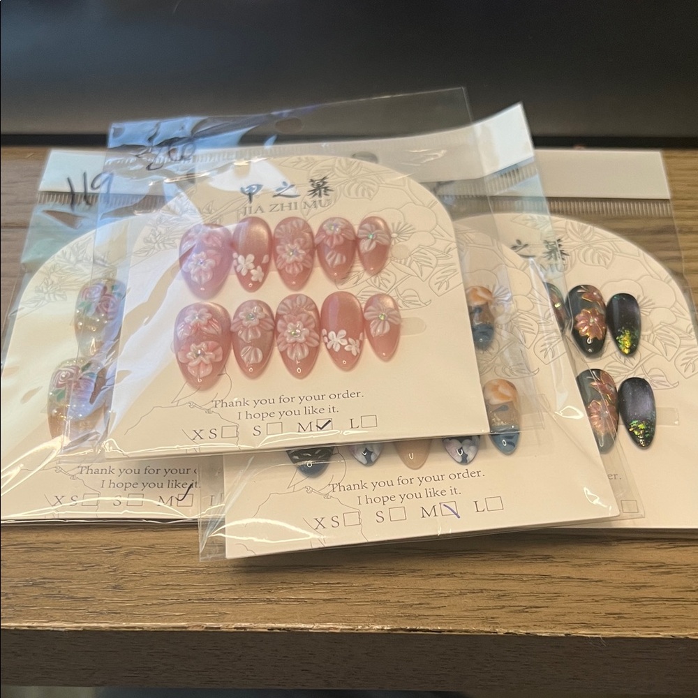 Jia Zhi Mu Press On Nails 4 Set Bundle